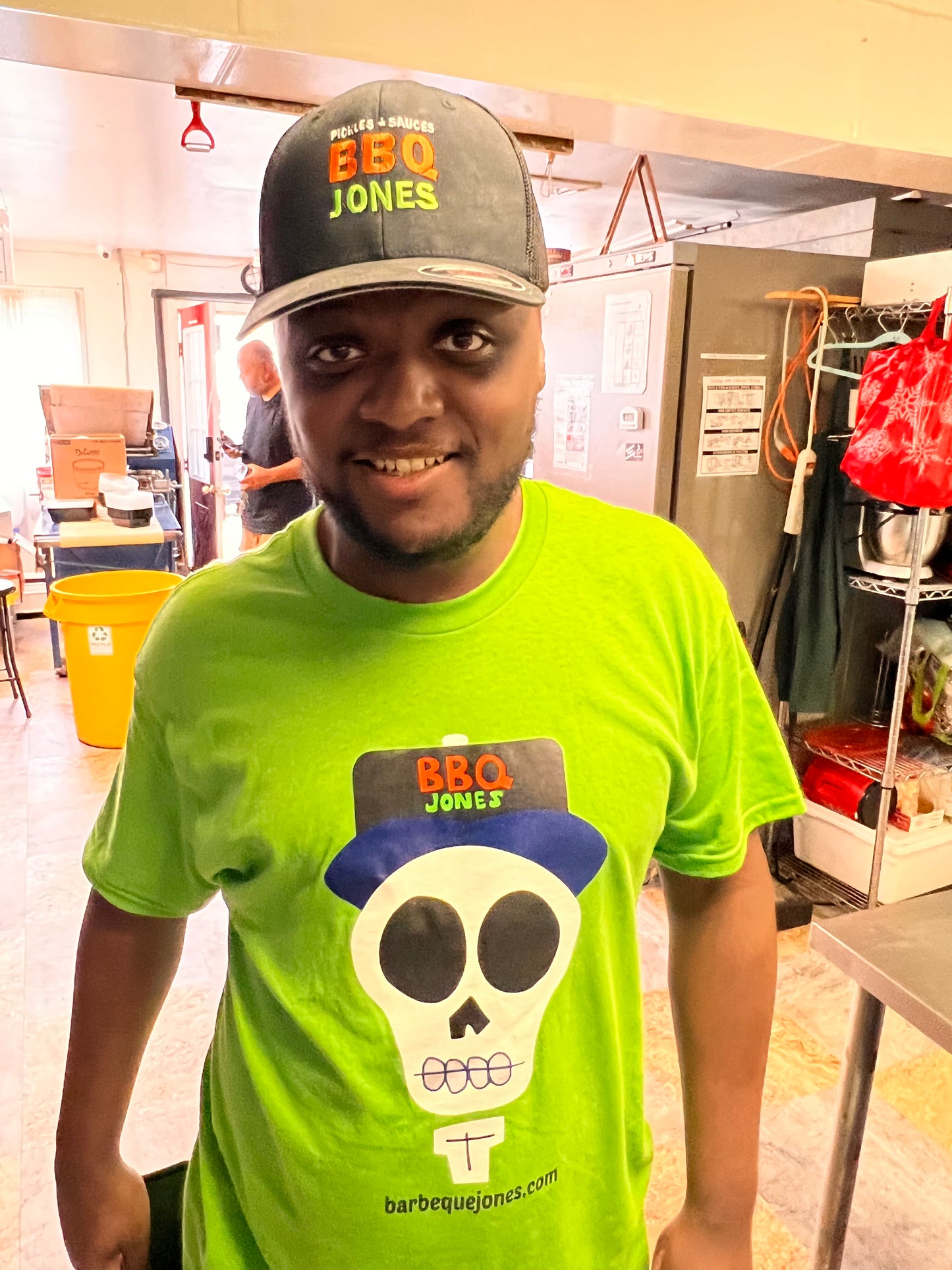 BBQ JONES CALACA T-SHIRT